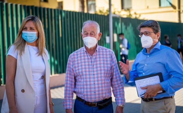 El ofrecimiento del gran cuartel de Vícar genera recelos en la vecina Roquetas