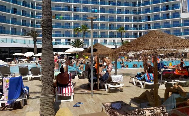 El sector turístico teme un apagón de clientes en cuestión de una semana