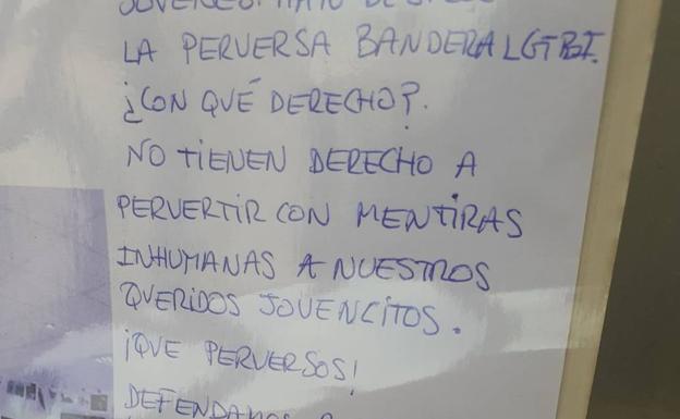 PSOE e IUTDEQ piden una declaración contra la homofobia y el PP dice que lo estudiará
