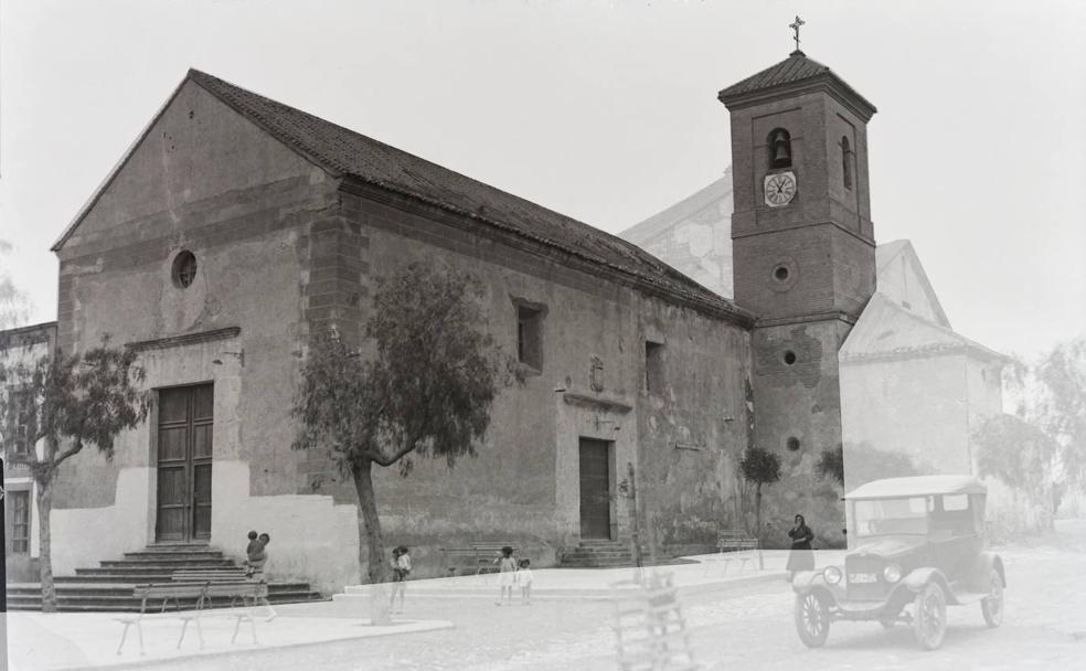 Roquetas del Rosario (I): una iglesia para los roqueteros
