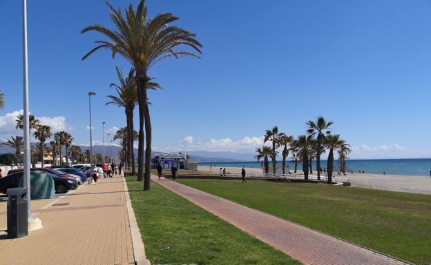 El sector turístico de Roquetas lo fía todo este invierno a la vuelta del Imserso