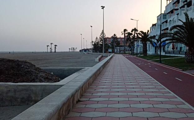 Una boya marina en Playa Serena analizará en tiempo real la calidad de las aguas de Roquetas