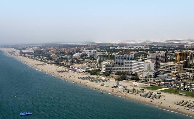 «Optimismo cauteloso» en Roquetas sobre la recuperación del turismo internacional