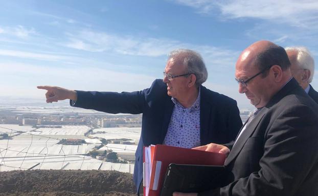 Bonilla se felicita por el «hito» que supondrá la mejora de la conexión de Vícar con la A7