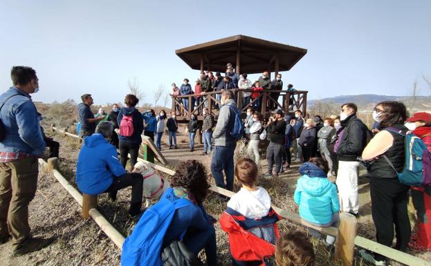 Un centenar de personas participaron en una visita guiada a la Ribera de la Algaida