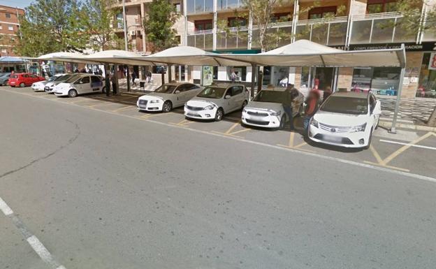 Los taxistas de Roquetas se repartirán 30.000 euros en ayudas por la covid-19