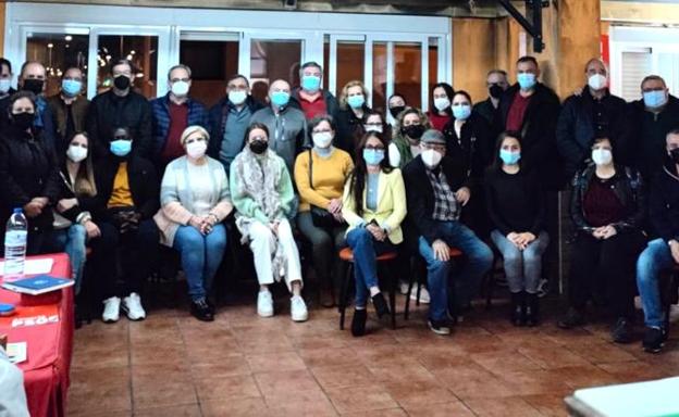 El PSOE reúne a su nueva Ejecutiva Municipal en Aguadulce para defender la creación de distritos