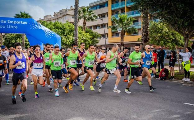 El PSOE critica que los grandes eventos deportivos se olviden de Aguadulce