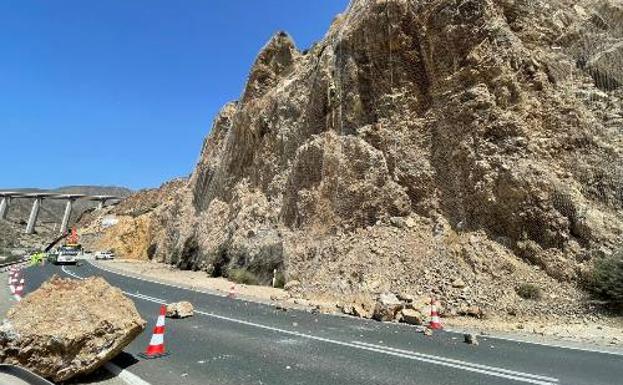 Nuevo desprendimiento en El Cañarete, en una jornada negra con varios siniestros en la A7