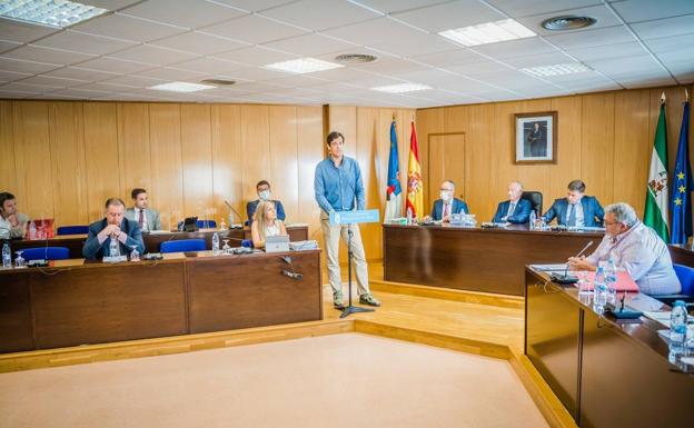 La oposición pide responsabilidades por el retraso del balizamiento y las zonas de sombra