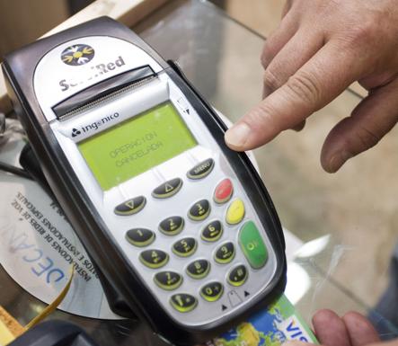 A prisión un joven de 19 años por hacer hasta 37 pagos con tarjetas bancarias robadas
