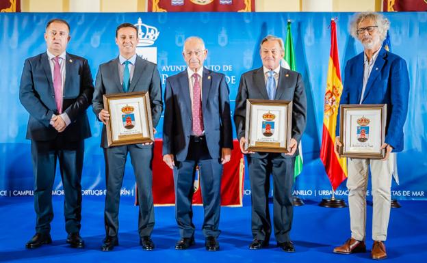 Diputación, Rodolfo Caparrós y Ginés Valera, premiados con un 'Castillo de Las Roquetas' en el Día del Turismo