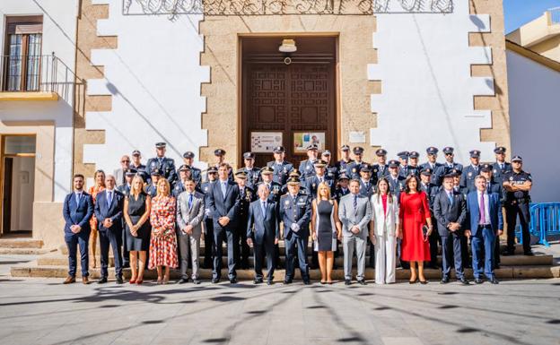 La Policía Local de Roquetas celebra su día reconociendo los méritos de sus agentes