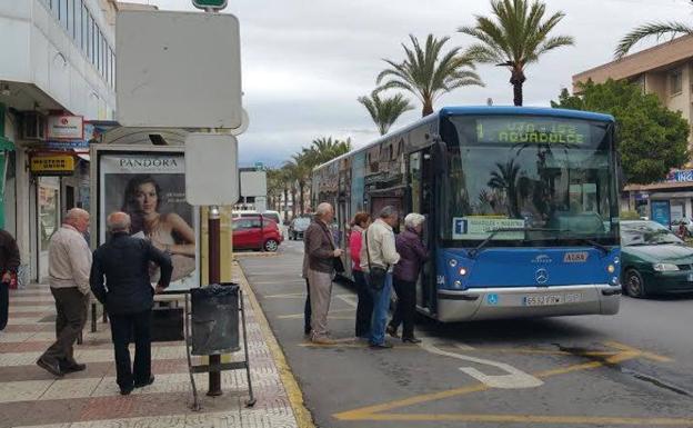 El Ayuntamiento trabaja en la Ordenanza del futuro bus urbano antes de su licitación