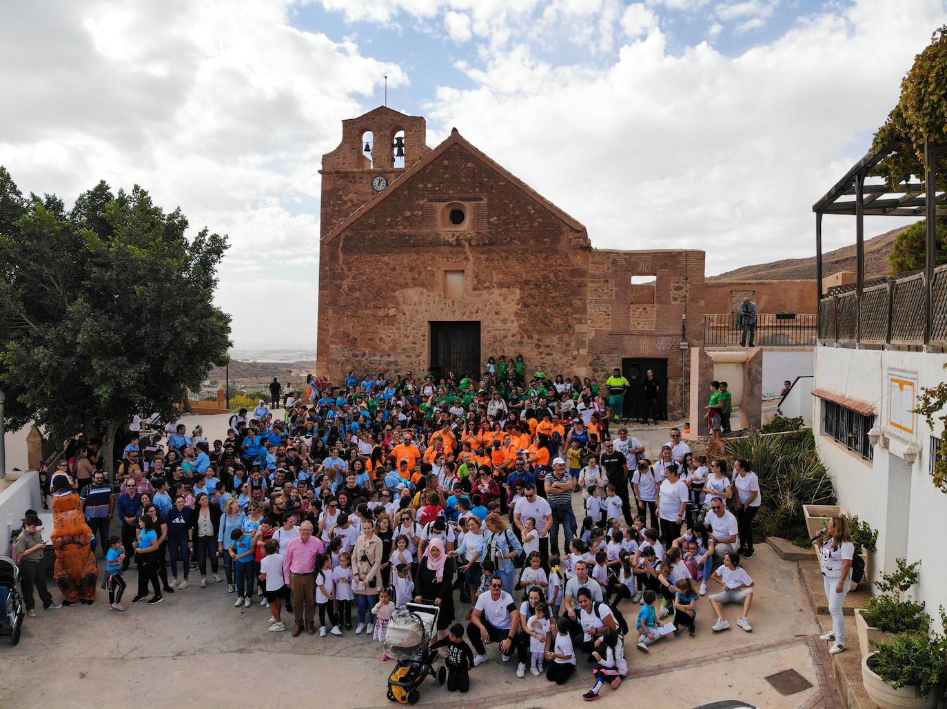 Casi un millar de personas participan en el primer Encuentro de las AMPA de Vícar