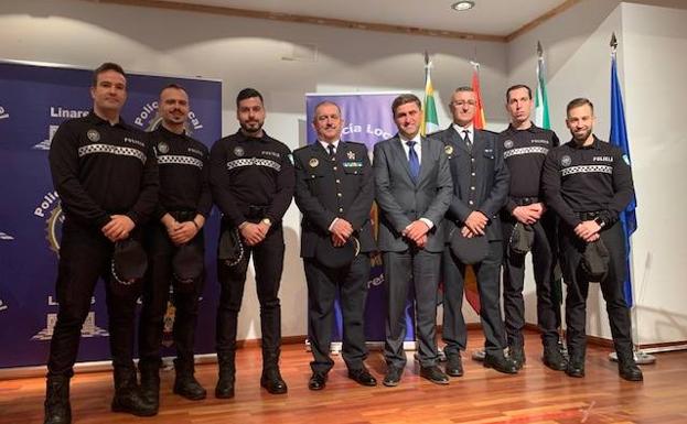 Cinco nuevos agentes de la Policía Local finalizan su formación en Linares