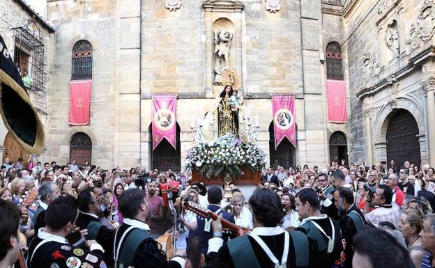 La Virgen del Carmen recorrió el casco histórico en su festividad