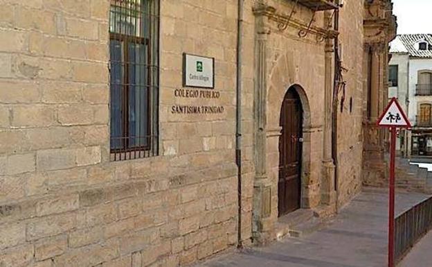 El AMPA del colegio Santísima Trinidad denuncia la supresión de una de sus líneas