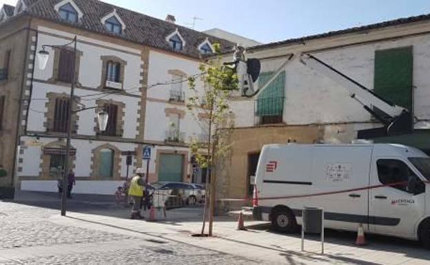 El Ayuntamiento de Úbeda avanza en el soterramiento del "antiestético" cableado en la ciudad