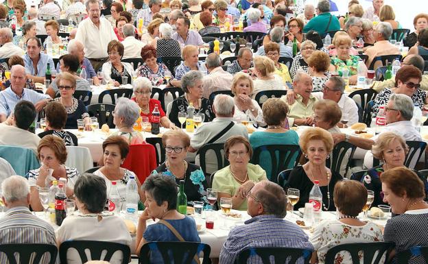 Dos encuentros para que los mayores disfruten de la feria