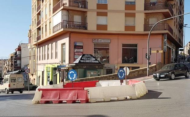 Una rotonda provisional para mejorar el tráfico en la 'venta Juanillo'