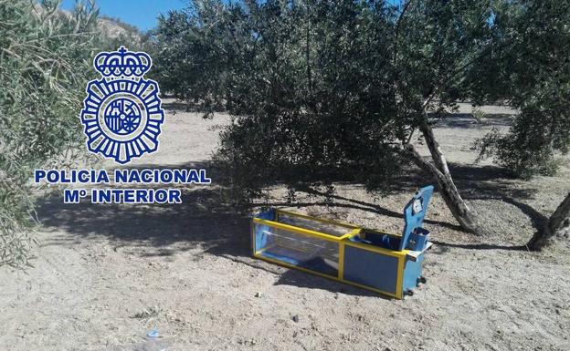 La Policía Nacional detiene en Úbeda a una persona por sustraer máquinas de bolas en los bares