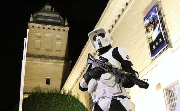 El Pelotón Biker Scout saca su lado más luminoso por Navidad