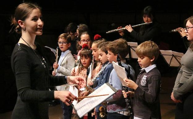 La Escuela Municipal de Música ofreció su tradicional concierto navideño