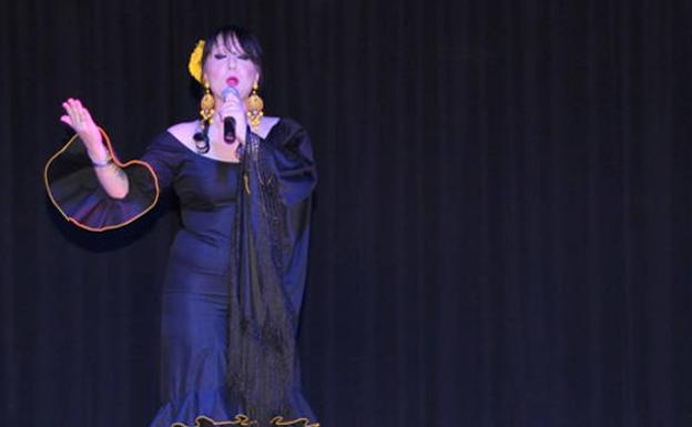Concierto tributo a Isabel Pantoja protagonizado por Ana María de Dios, esta tarde en Úbeda