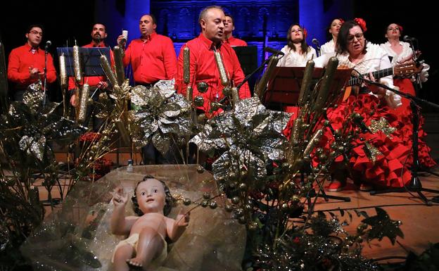 Diferentes coros participaron en el certamen de villancicos flamencos