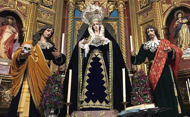 Bendecidas las dos nuevas imágenes que acompañarán a la Virgen de las Lágrimas