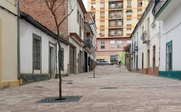 Nuevo aspecto de la calle Capilla tras unas obras de renovación