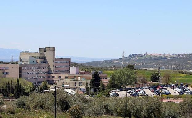 Satse exige un aumento de plazas de aparcamiento para profesionales del hospital de Úbeda