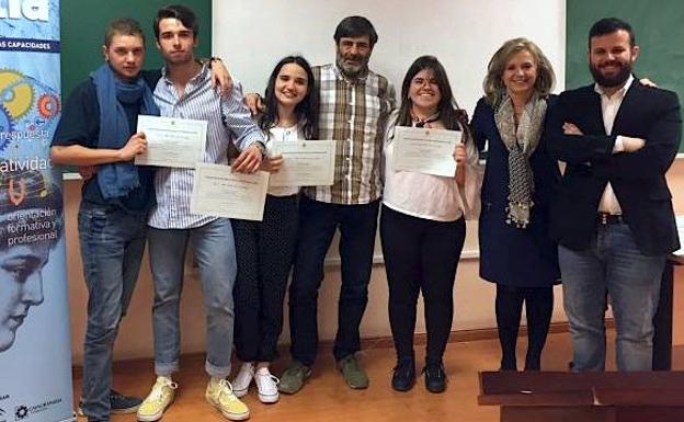 El San Juan de la Cruz de Úbeda ganó el Torneo Preuniversitario de Debate de la Universidad de Jaén