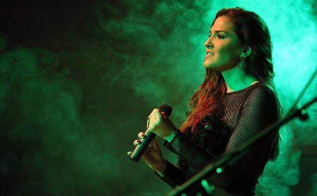 Ana Corbel presentó su nuevo disco ante sus paisanos