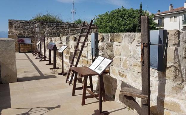 Exposición de instrumentos de tortura en el Torreón del Portillo del Santo Cristo