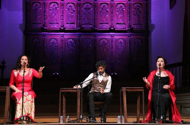 Tres voces para una misma forma de engrandecer el flamenco