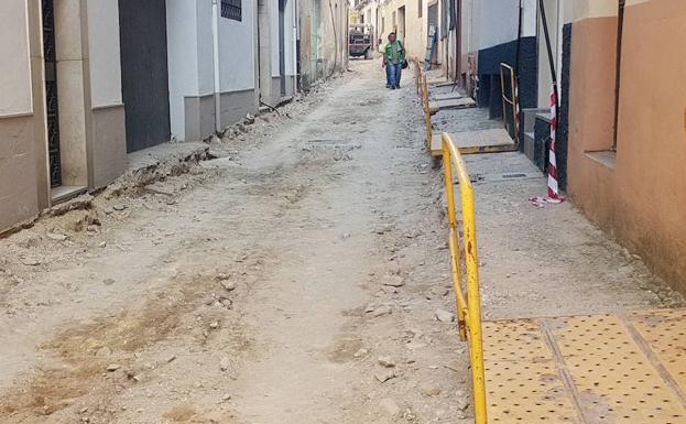 Comienzan las obras en la calle Zaus previas a las previstas en la calle Arjona