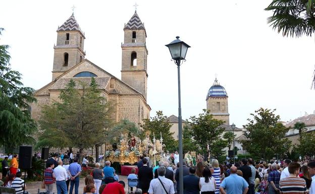 Una procesión extraordinaria puso fin a los actos del 75 aniversario de la Oración en el Huerto