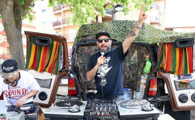 La segunda Reggae Pool Party propone música, fiesta y piscina hasta bien entrada la madrugada