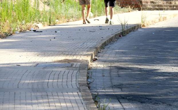 Una conductora chocó contra una farola cuando cuadruplicaba la tasa de alcohol