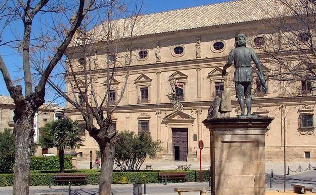 El equipo de gobierno estima otra bajada en la deuda del consistorio