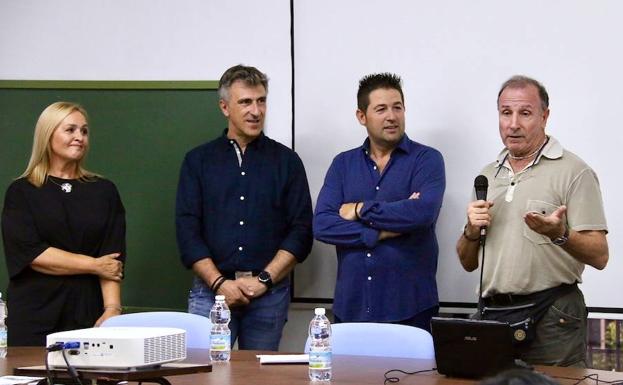 El fotógrafo Tino Soriano habló sobre su trabajo para National Geographic
