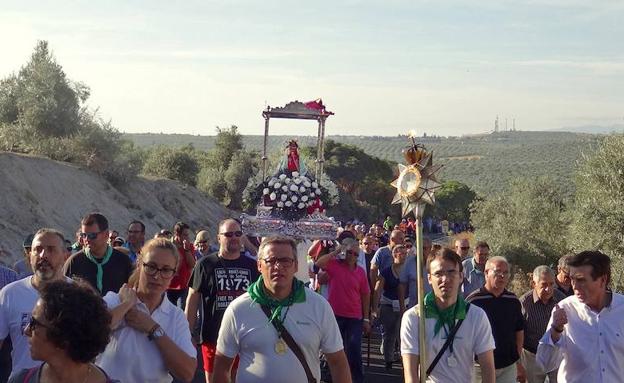 Amplia participación en el traslado de la Virgen de Guadalupe hasta su santuario del Gavellar