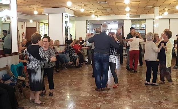 En marcha un nuevo espacio de ocio y encuentro para personas mayores