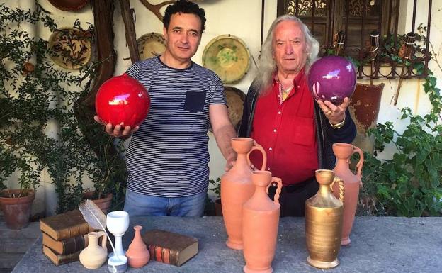Las piezas de Alfarería Tito vuelven a asomase por la pequeña y la gran pantalla