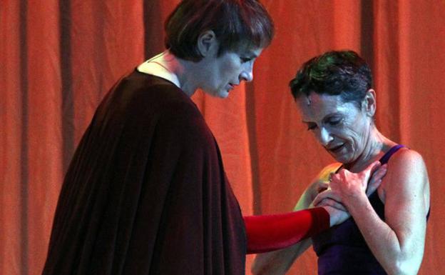 'Concierto para un olmo', la vuelta a los escenarios de Assumpta Serna
