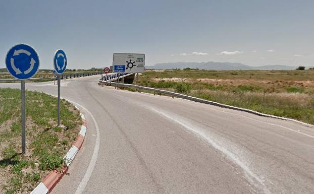 Atropellado un ciclista entre la urbanización Bétula y La Yedra