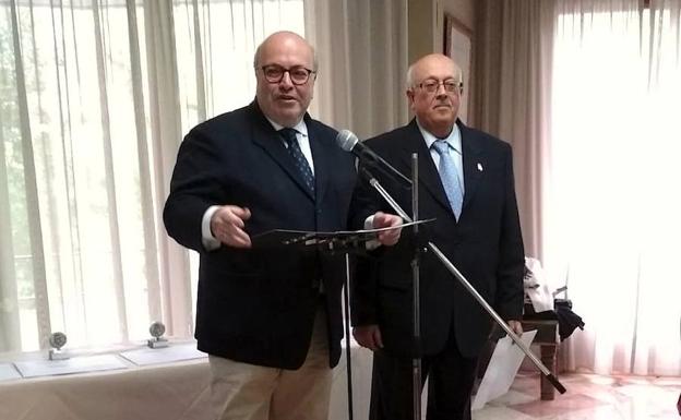 La Casa de Jaén en Granada premió a la Asociación Amigos de la Música de Úbeda