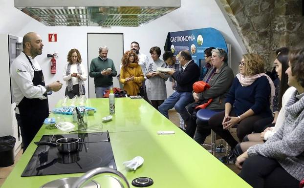 Quinta sesión del Club de Cata 'Olivar y Aceite', pionero en la provincia